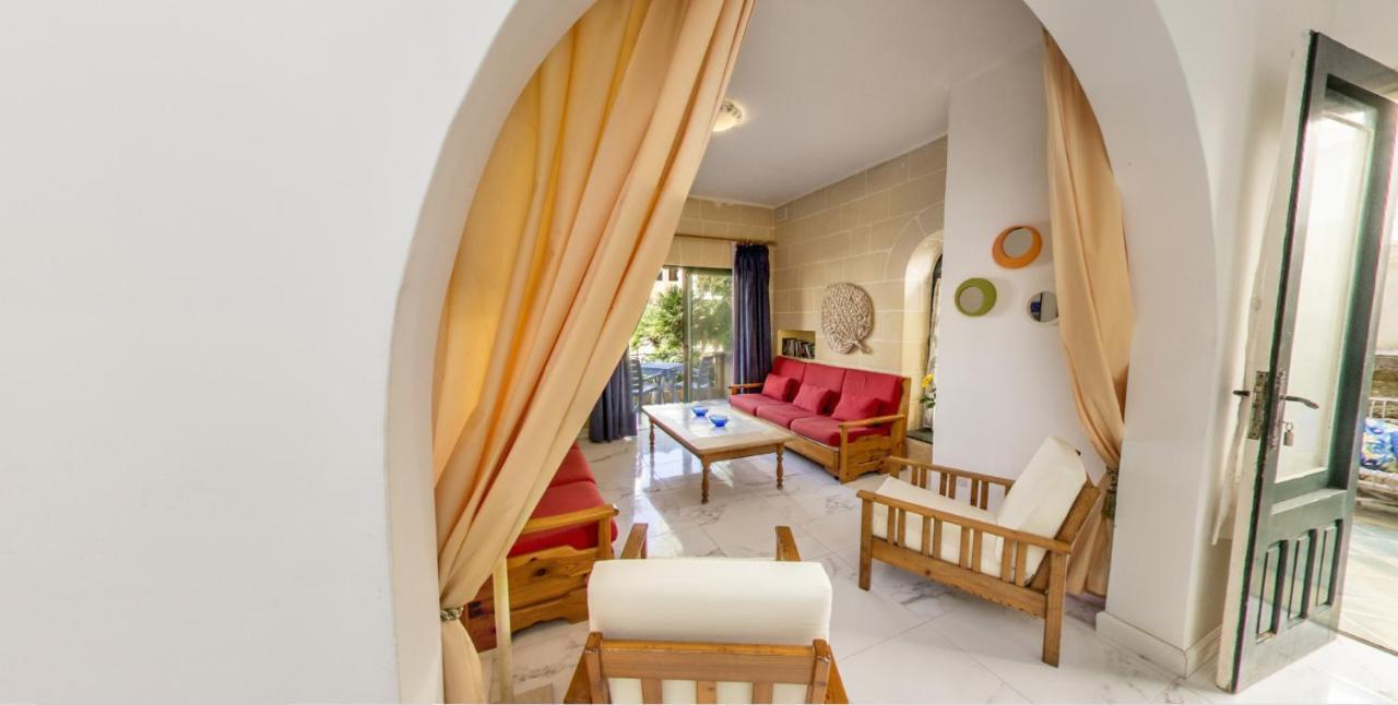 Villa Xemxija Ксленди Екстериор снимка