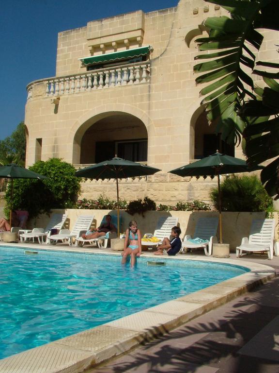 Villa Xemxija Ксленди Екстериор снимка